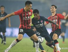 ayx爱游戏网址 -加时末段社区盾焦点战，费内巴切完成伤情更新，更衣室稳定，阵容厚度经受考验(费内巴切vs曼联比赛前瞻预测)