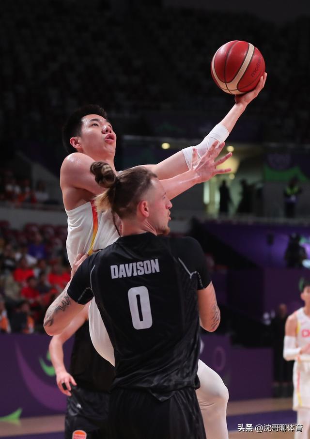 包含克里夫兰骑士迎CBA季后赛关键赛;窗口期止住颓势;话题不断;轮换策略成焦点的词条 包含克里夫兰骑士迎CBA季后赛关键赛;窗口期止住颓势;话题不断;轮换策略成焦点的词条