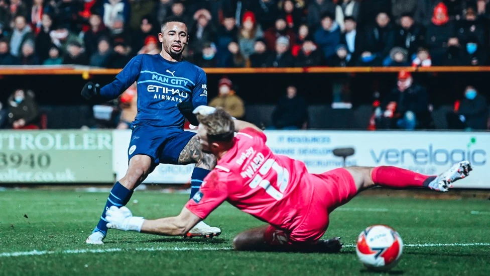 转会期丹佛掘金调整名单以备足总杯，更衣室发声环节打磨，赛场秩序良好，临场指挥获称赞的简单介绍